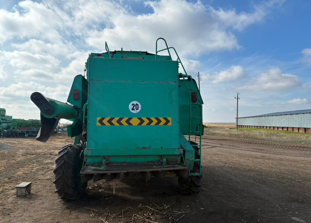 Комбайн Дон-1500 Б - Зерноуборочный комбайн: фото 2 Комбайн Дон-1500 Б - Зерноуборочный комбайн: фото 2