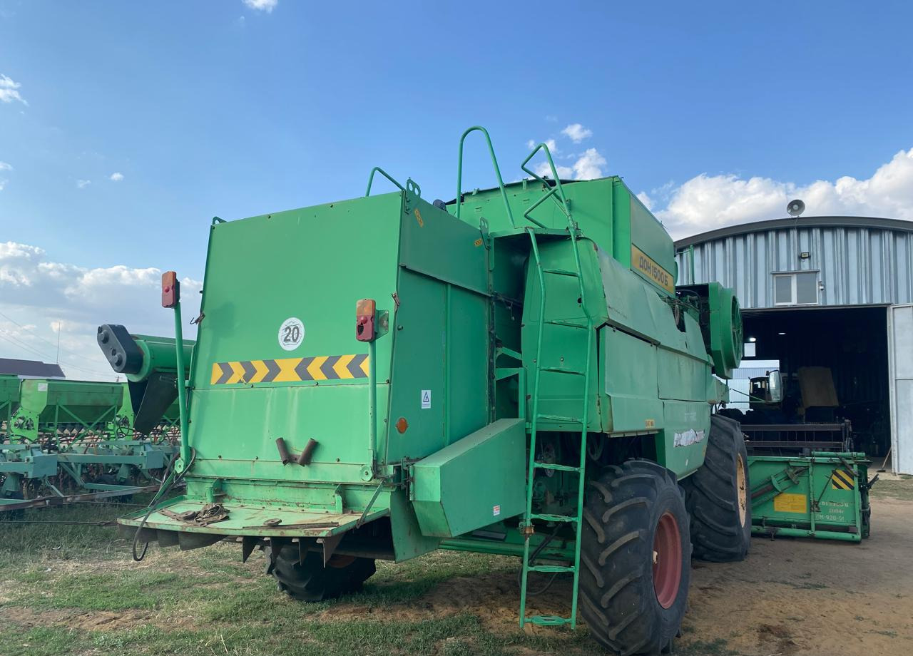 Комбайн Дон-1500 Б - Зерноуборочный комбайн: фото 4 Комбайн Дон-1500 Б - Зерноуборочный комбайн: фото 4