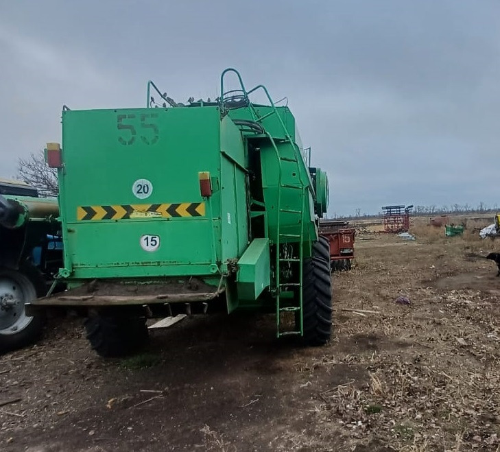 Комбайн Дон 1500Б - Зерноуборочный комбайн: фото 4 Комбайн Дон 1500Б - Зерноуборочный комбайн: фото 4