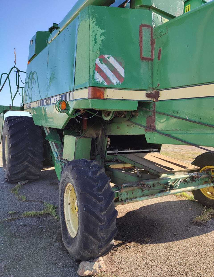 Комбайн John Deere 9500 - Кормоуборочный комбайн: фото 3 Комбайн John Deere 9500 - Кормоуборочный комбайн: фото 3
