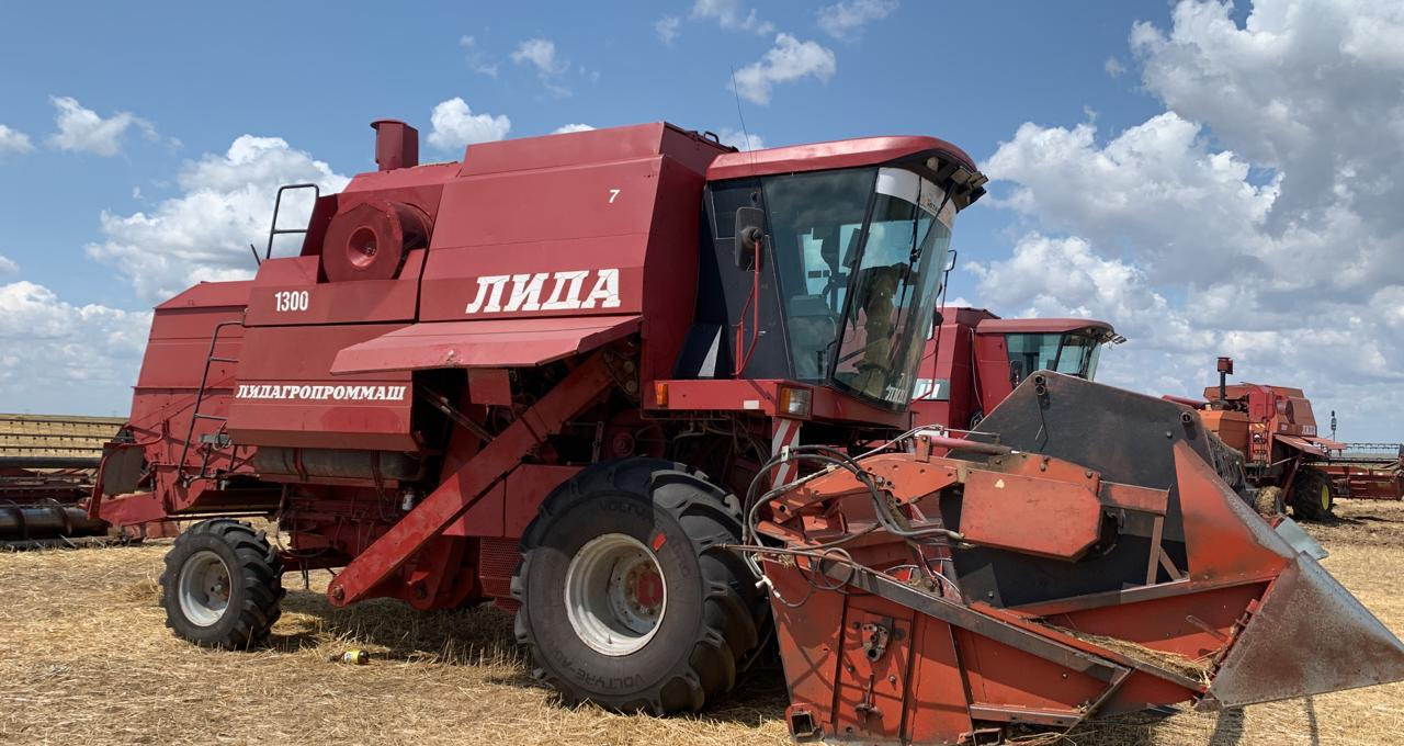 Комбайн Лида 1300 - Зерноуборочный комбайн: фото 2 Комбайн Лида 1300 - Зерноуборочный комбайн: фото 2