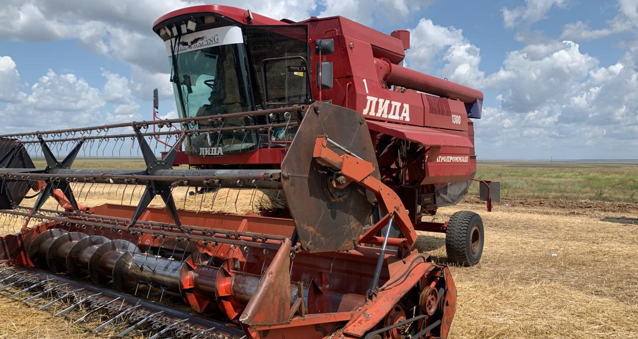 Комбайн Лида 1300 - Зерноуборочный комбайн: фото 5 Комбайн Лида 1300 - Зерноуборочный комбайн: фото 5