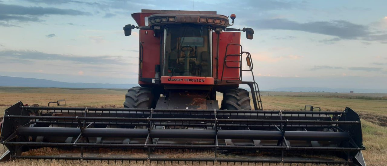 Комбайн Massey Ferguson MF 9690 - Зерноуборочный комбайн: фото 2 Комбайн Massey Ferguson MF 9690 - Зерноуборочный комбайн: фото 2