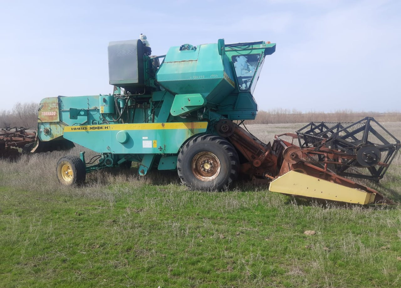 Комбайн Нива эффект - Зерноуборочный комбайн: фото 1 Комбайн Нива эффект - Зерноуборочный комбайн: фото 1