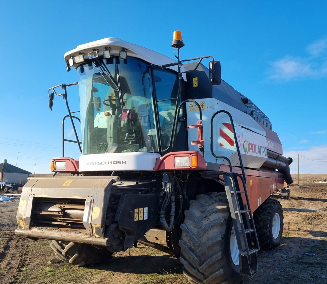 Комбайн РСМ-101 Вектор-410 - Зерноуборочный комбайн: фото 1 Комбайн РСМ-101 Вектор-410 - Зерноуборочный комбайн: фото 1