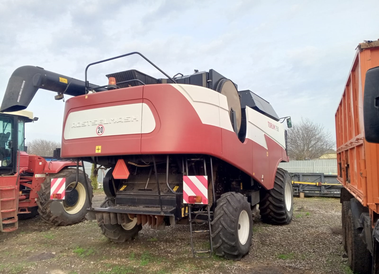 Комбайн Ростельмаш Торум 750 - Зерноуборочный комбайн: фото 5 Комбайн Ростельмаш Торум 750 - Зерноуборочный комбайн: фото 5