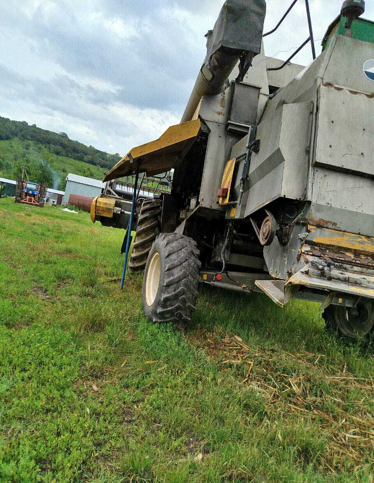 Комбайн Sampo 3065 - Зерноуборочный комбайн: фото 3 Комбайн Sampo 3065 - Зерноуборочный комбайн: фото 3