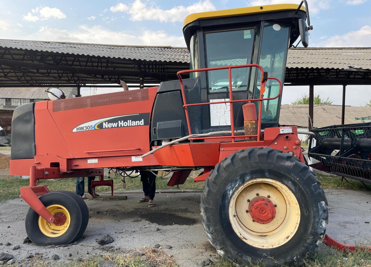 Косилка New Holland HW305 - Косилка: фото 1 Косилка New Holland HW305 - Косилка: фото 1