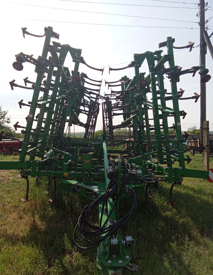 Культиватор John Deere 2230 TruSet Tillage - Культиватор: фото 2 Культиватор John Deere 2230 TruSet Tillage - Культиватор: фото 2