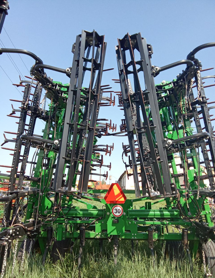 Культиватор John Deere 2230 TruSet Tillage - Культиватор: фото 3 Культиватор John Deere 2230 TruSet Tillage - Культиватор: фото 3