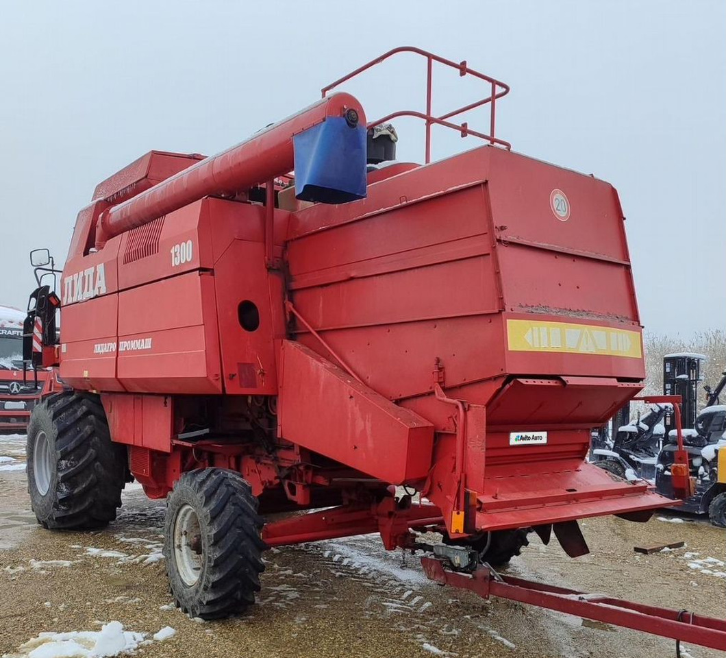 Лида 1300 - Зерноуборочный комбайн: фото 2 Лида 1300 - Зерноуборочный комбайн: фото 2