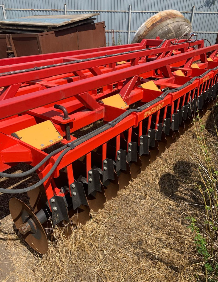 Лущильник БДТ-Агро ЛД-11 - Дисковая борона: фото 1 Лущильник БДТ-Агро ЛД-11 - Дисковая борона: фото 1