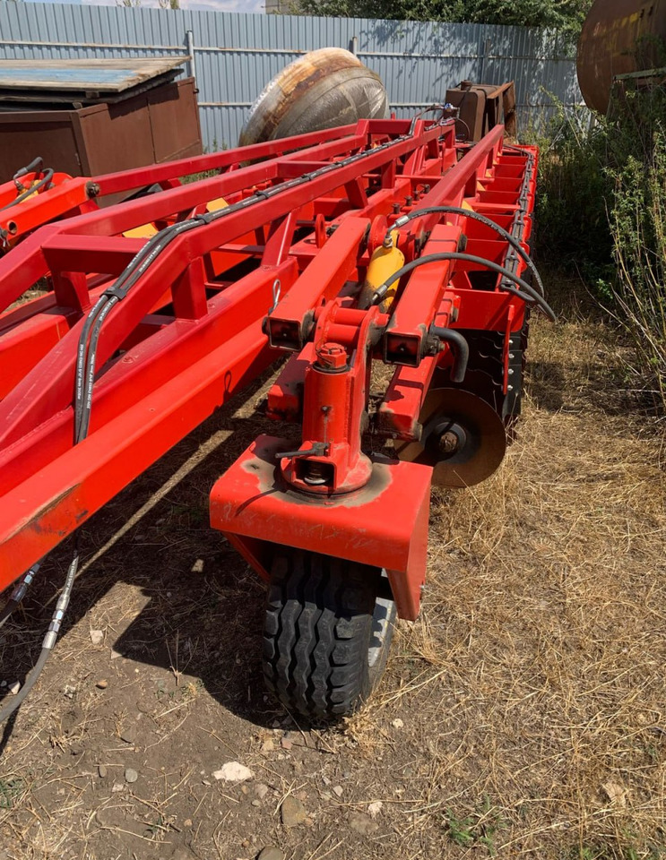 Лущильник БДТ-Агро ЛД-11 - Дисковая борона: фото 4 Лущильник БДТ-Агро ЛД-11 - Дисковая борона: фото 4
