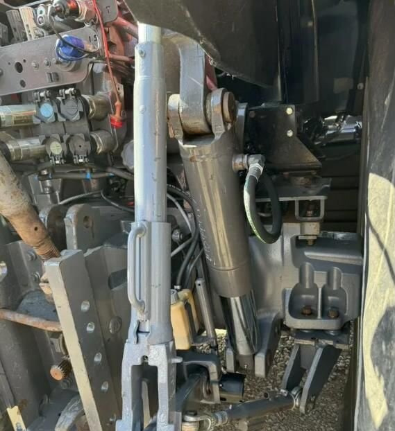 Трактор Massey Ferguson MF 7624: фото 17