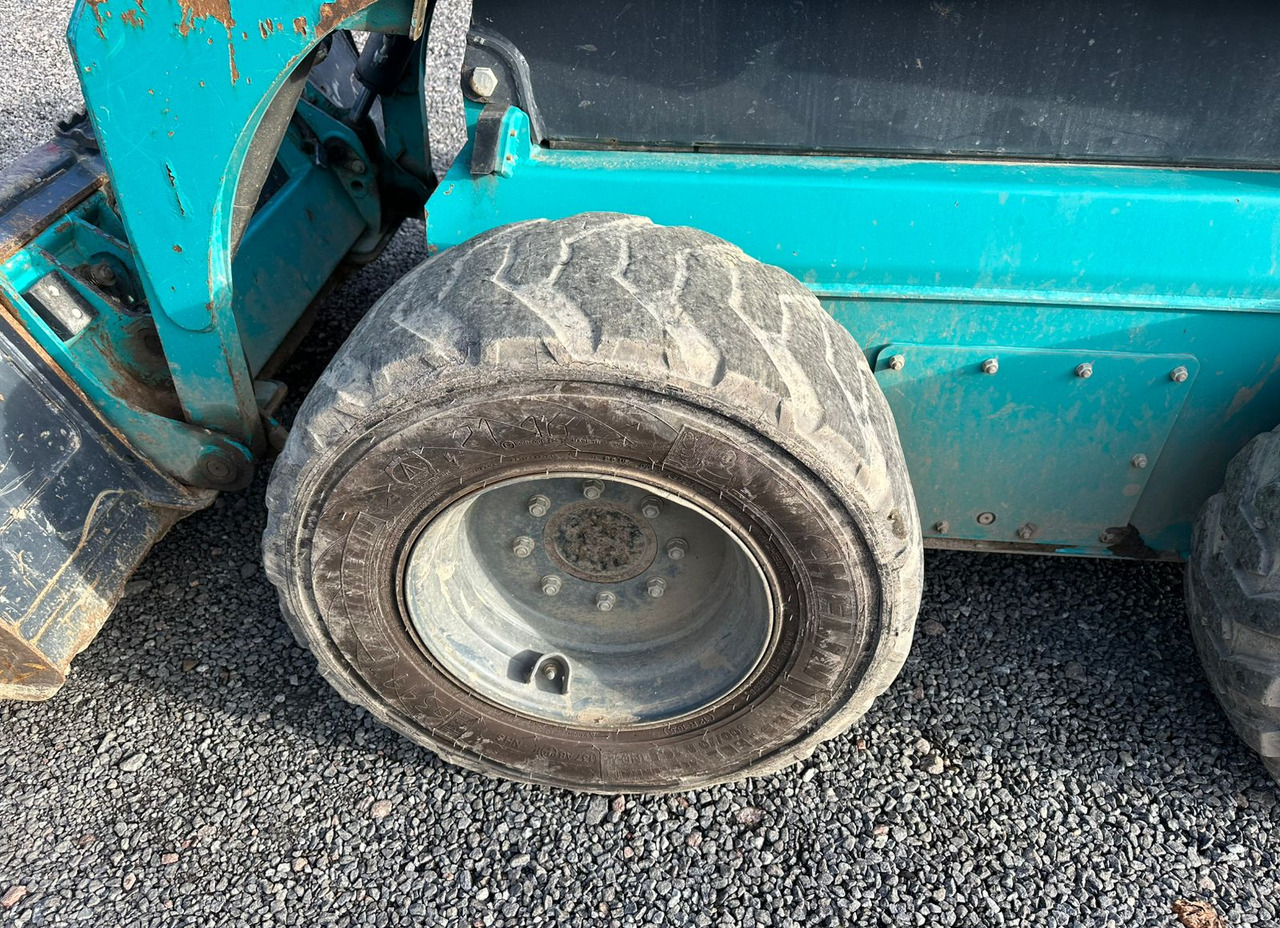 Гусеничный погрузчик Мини погрузчик SUNWARD SWL3220: фото 7