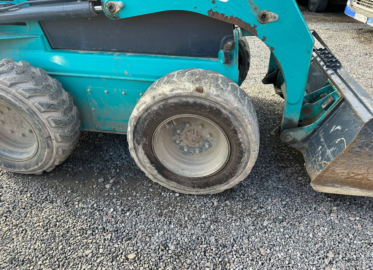 Гусеничный погрузчик Мини погрузчик SUNWARD SWL3220: фото 8