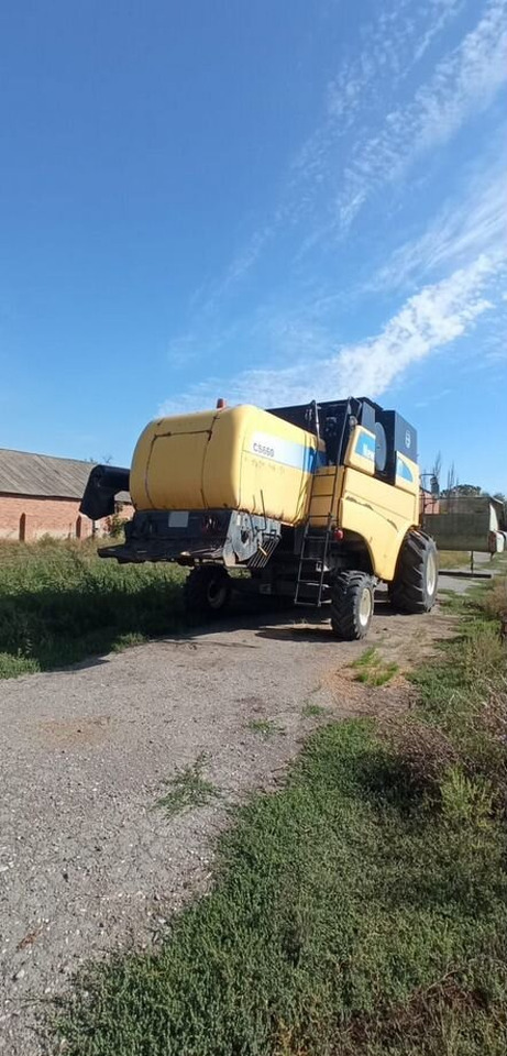 Зерноуборочный комбайн New Holland CS660: фото 36