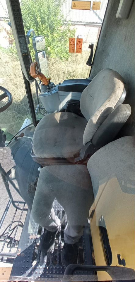 Зерноуборочный комбайн New Holland CS660: фото 6