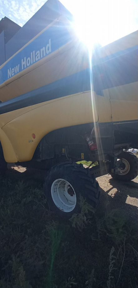 Зерноуборочный комбайн New Holland CS660: фото 19
