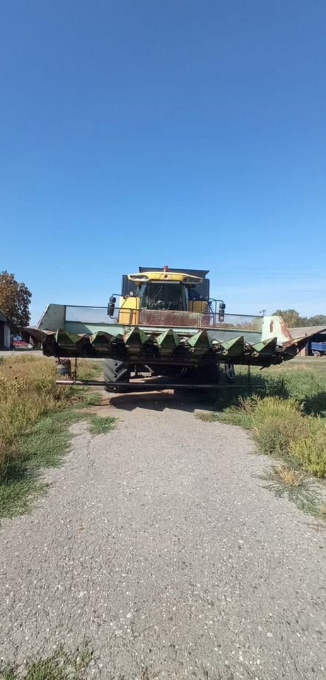 Зерноуборочный комбайн New Holland CS660: фото 30