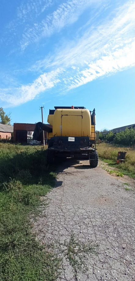 Зерноуборочный комбайн New Holland CS660: фото 35