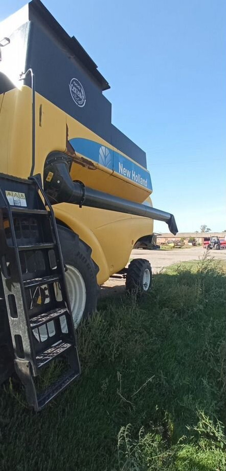 Зерноуборочный комбайн New Holland CS660: фото 23