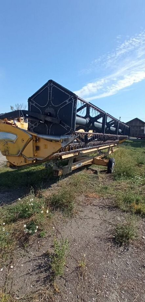 Зерноуборочный комбайн New Holland CS660: фото 18