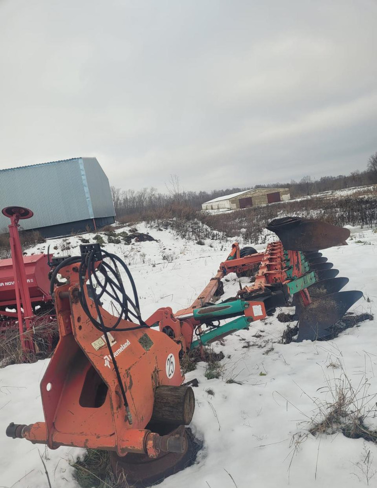 Оборотный плуг Kverneland PN 100 - Плуг: фото 3 Оборотный плуг Kverneland PN 100 - Плуг: фото 3