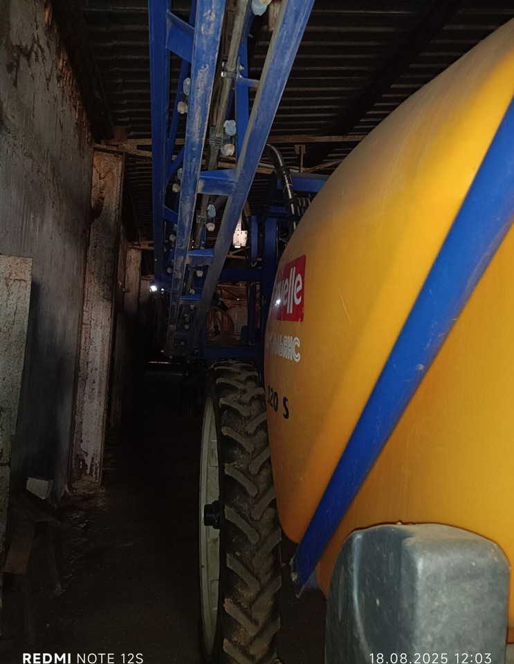 Опрыскиватель Caruelle Olympia 320 s - Прицепной опрыскиватель: фото 3 Опрыскиватель Caruelle Olympia 320 s - Прицепной опрыскиватель: фото 3