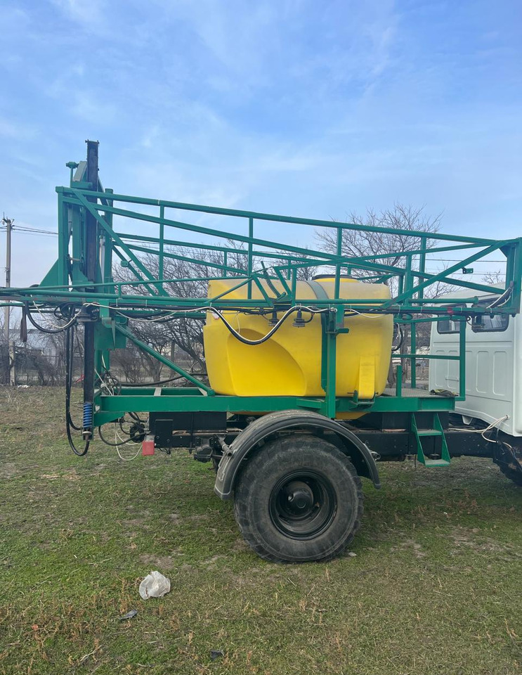 Опрыскиватель ОМГ-2500-24-04Ф на базе ГАЗ-3308 - Самоходный опрыскиватель: фото 3 Опрыскиватель ОМГ-2500-24-04Ф на базе ГАЗ-3308 - Самоходный опрыскиватель: фото 3