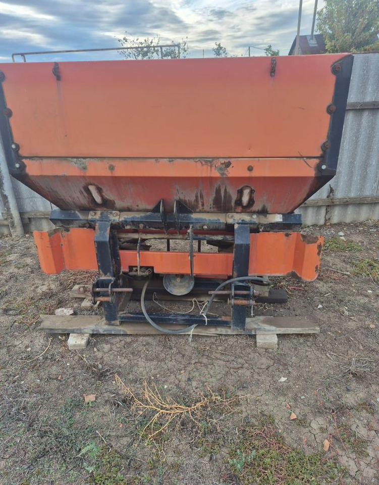 Разбрасыватель удобрений Оптсельмаш Фермер 900: фото 6