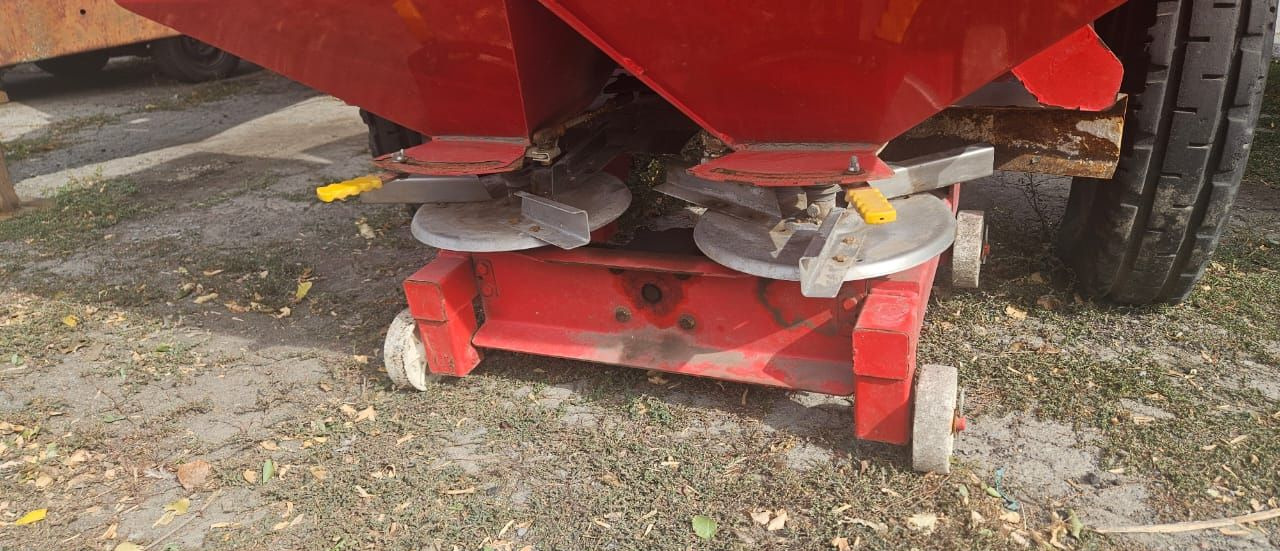 Разбрасыватель удобрений Оптсельмаш Фермер 900: фото 13