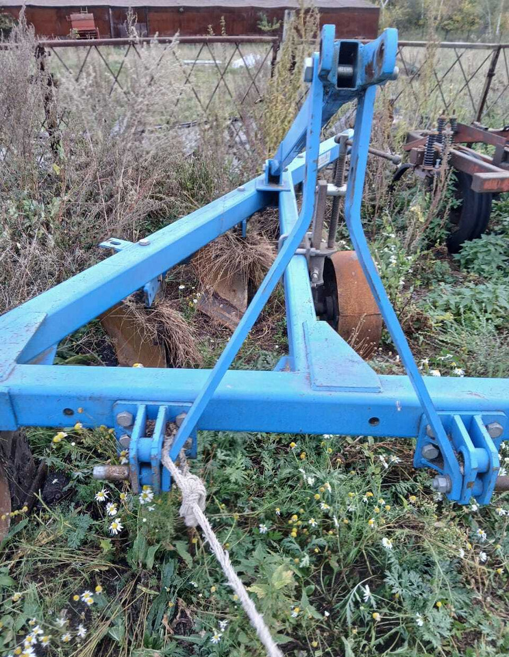 Плуг Finist ПЛН-5-35 - Плуг: фото 1 Плуг Finist ПЛН-5-35 - Плуг: фото 1