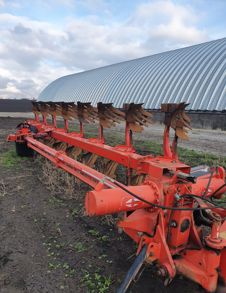 Плуг Gregoire Besson SPB9 - Плуг: фото 1 Плуг Gregoire Besson SPB9 - Плуг: фото 1