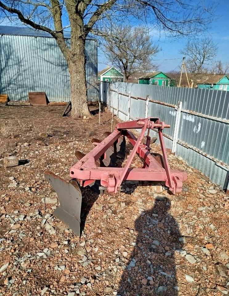 Плуг ПЛН-4-35 - Плуг: фото 3 Плуг ПЛН-4-35 - Плуг: фото 3