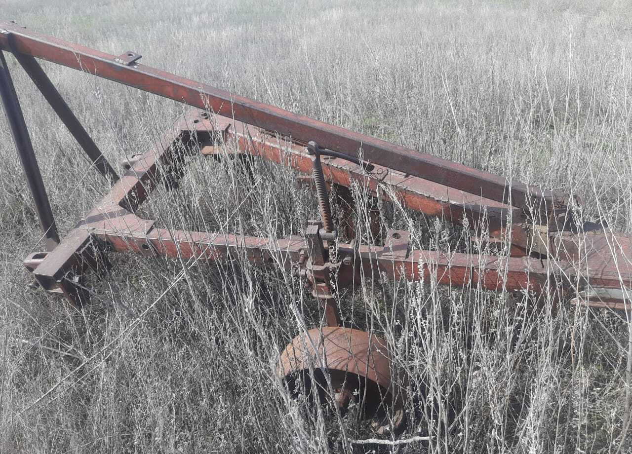 Плуг ПЛН 4-35 - Плуг: фото 1 Плуг ПЛН 4-35 - Плуг: фото 1