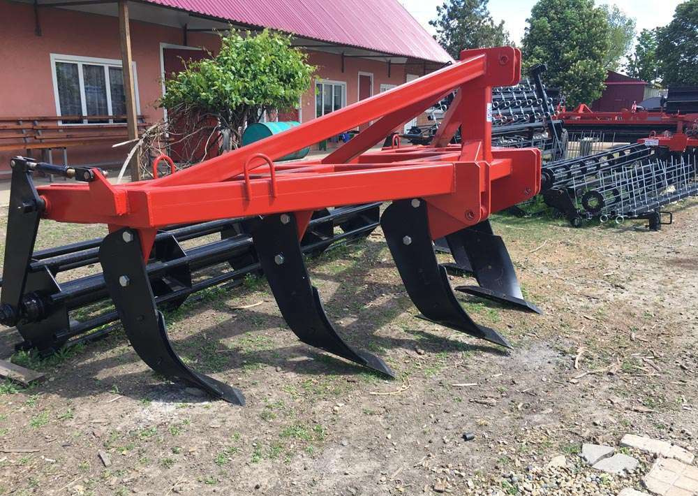 Плуг чизельный ПЧ 2,3; ПЧ 3,2; ПЧ 4,5 - Глубокорыхлитель: фото 1 Плуг чизельный ПЧ 2,3; ПЧ 3,2; ПЧ 4,5 - Глубокорыхлитель: фото 1