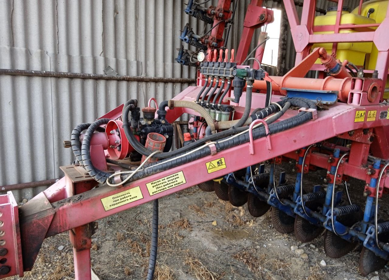 Техника для внесения удобрений Подкормщик ПЖУ 3000 Агристо: фото 10