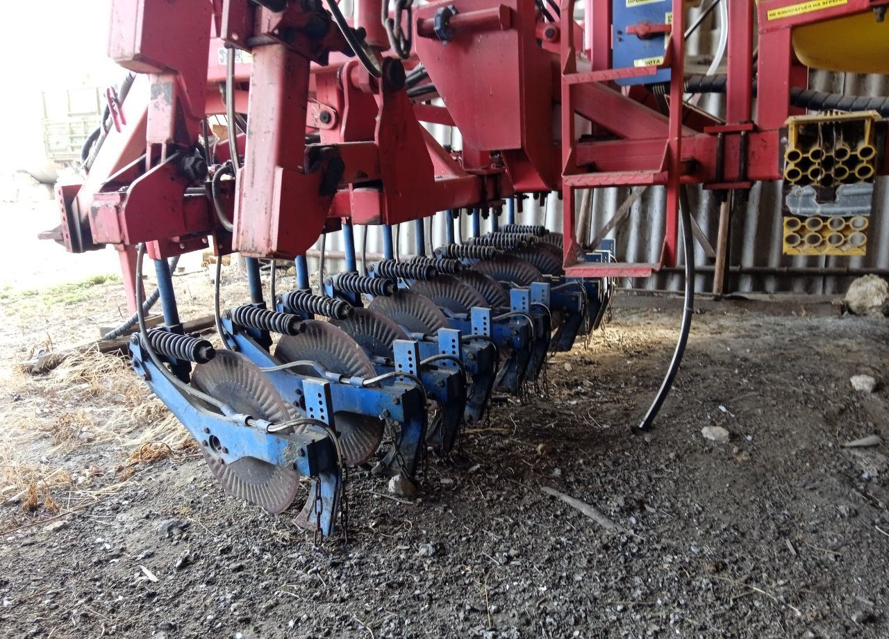 Техника для внесения удобрений Подкормщик ПЖУ 3000 Агристо: фото 7