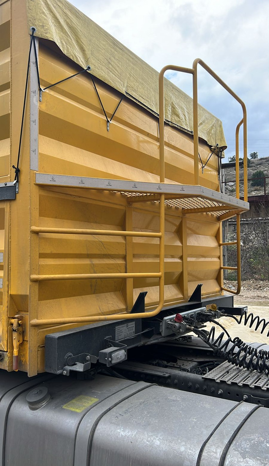 Полуприцеп зерновоз Тонар 99892 - Самосвальный полуприцеп: фото 2 Полуприцеп зерновоз Тонар 99892 - Самосвальный полуприцеп: фото 2