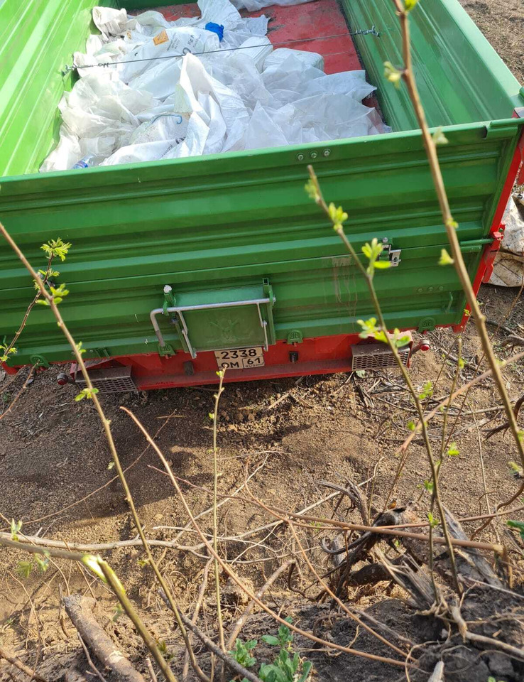 Прицеп на трактор PRONAR T663/2 - Сельскохозяйственный прицеп-самосвал: фото 2 Прицеп на трактор PRONAR T663/2 - Сельскохозяйственный прицеп-самосвал: фото 2