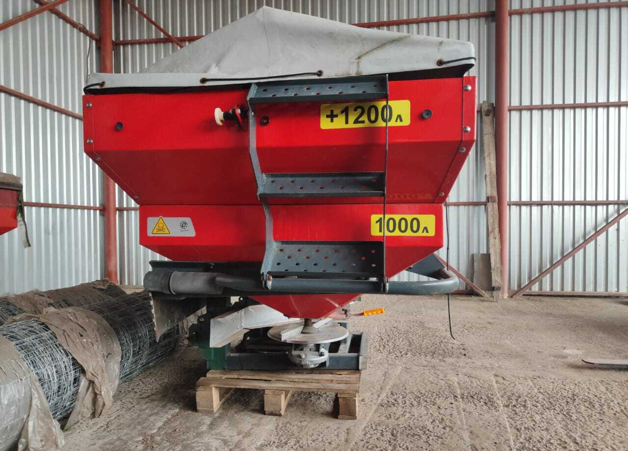 Разбрасыватель минеральных удобрений РУМ 1000 d-pol - Разбрасыватель удобрений: фото 5 Разбрасыватель минеральных удобрений РУМ 1000 d-pol - Разбрасыватель удобрений: фото 5