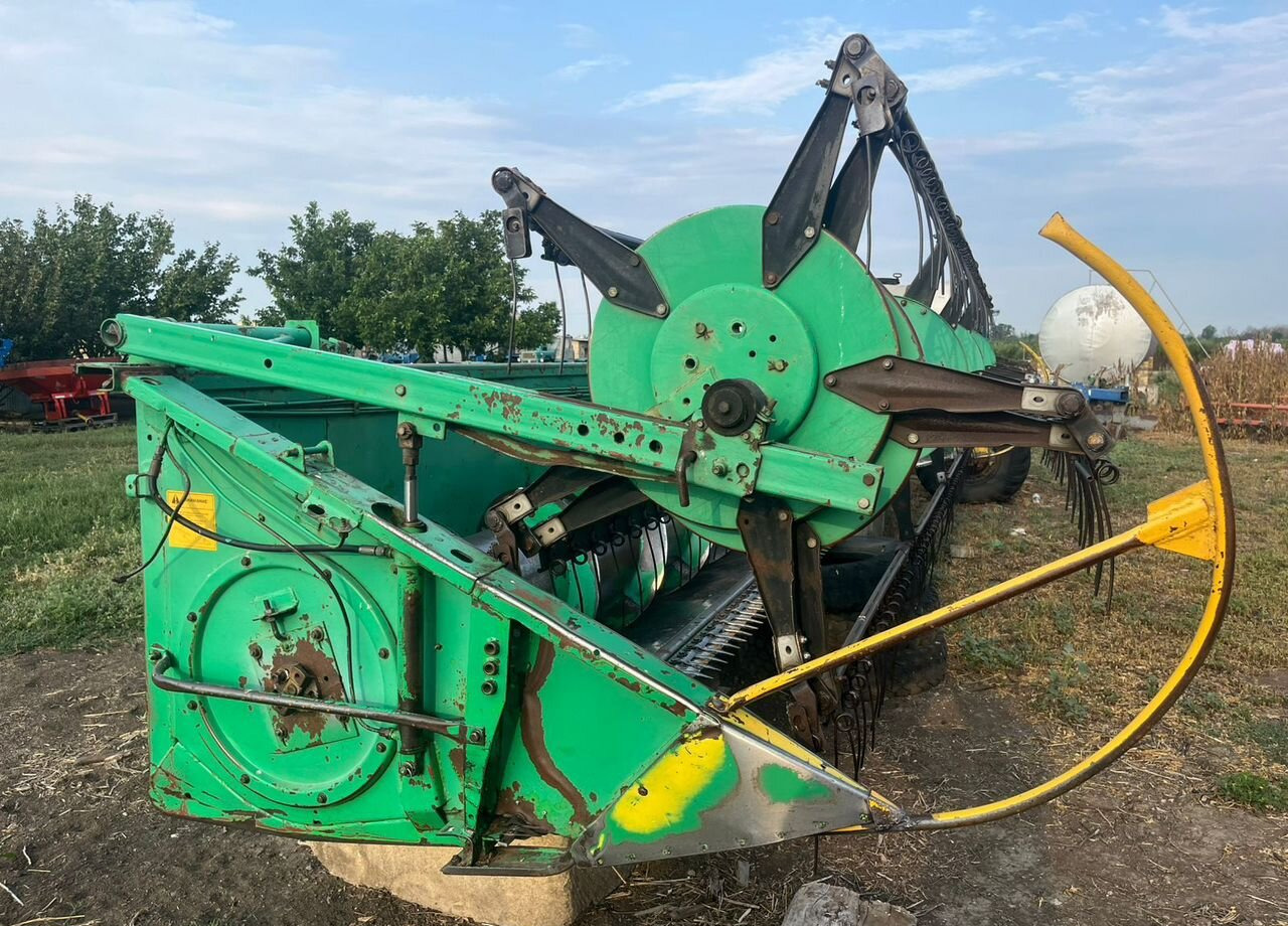 Ростсельмаш Дон 1500Б - Зерноуборочный комбайн: фото 5 Ростсельмаш Дон 1500Б - Зерноуборочный комбайн: фото 5