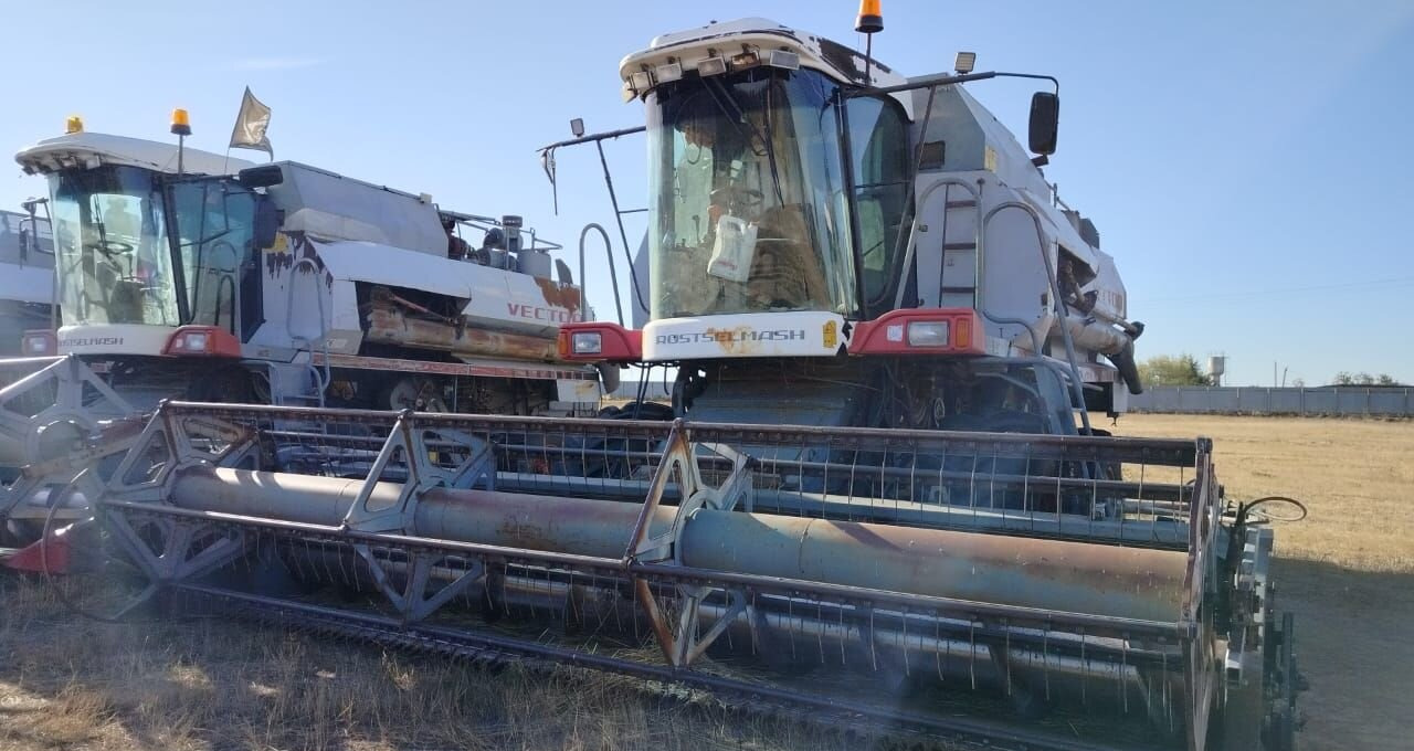 Зерноуборочный комбайн Ростсельмаш РСМ-101 Вектор: фото 17