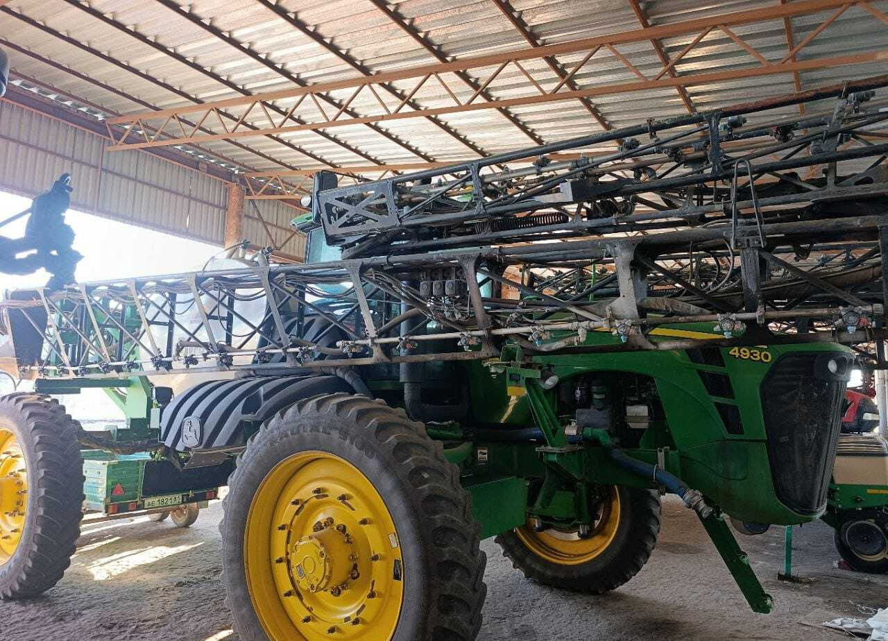 Самоходный опрыскиватель John Deere 4930 - Самоходный опрыскиватель: фото 3 Самоходный опрыскиватель John Deere 4930 - Самоходный опрыскиватель: фото 3