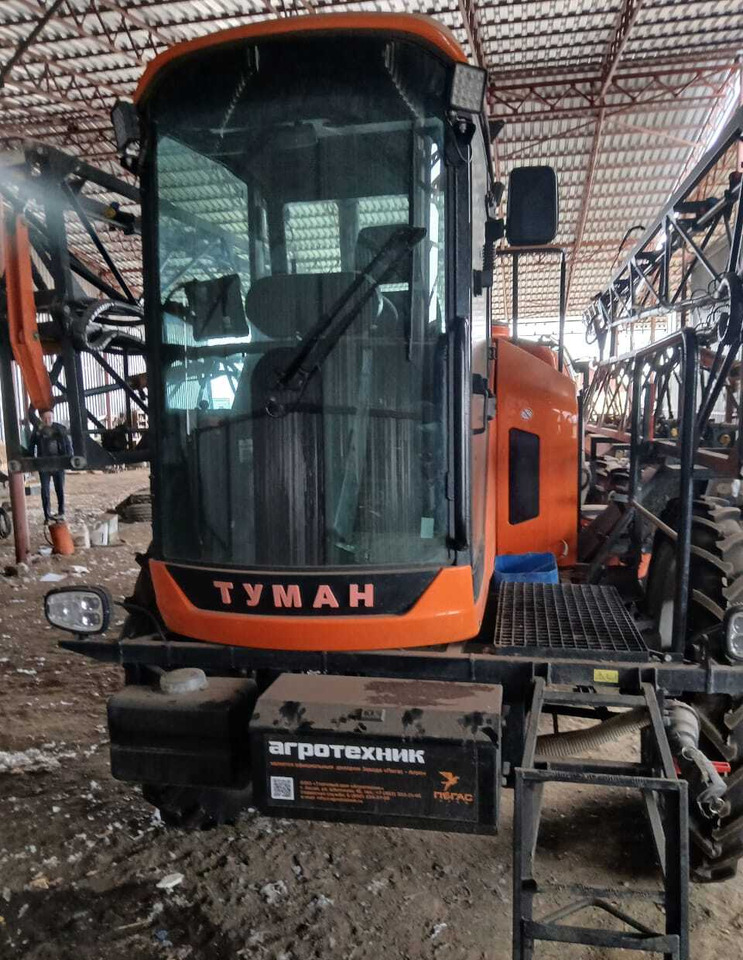 Самоходный опрыскиватель Туман-3 - Самоходный опрыскиватель: фото 1 Самоходный опрыскиватель Туман-3 - Самоходный опрыскиватель: фото 1