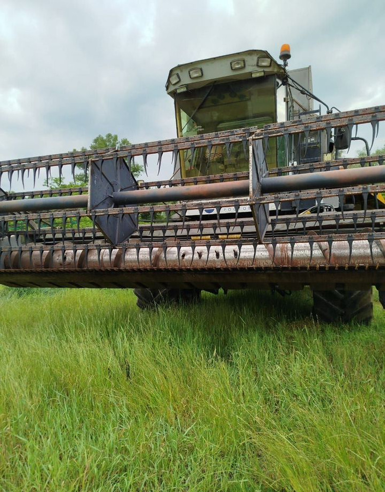 Sampo Rosenlew SR 3065L - Зерноуборочный комбайн: фото 5 Sampo Rosenlew SR 3065L - Зерноуборочный комбайн: фото 5