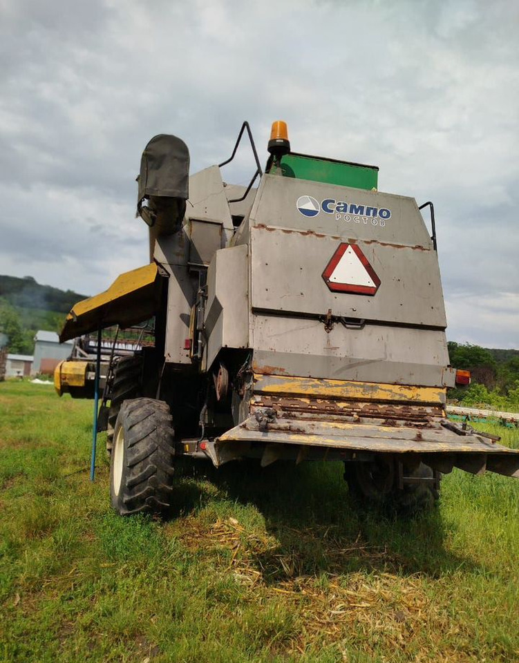 Sampo Rosenlew SR 3065L - Зерноуборочный комбайн: фото 2 Sampo Rosenlew SR 3065L - Зерноуборочный комбайн: фото 2