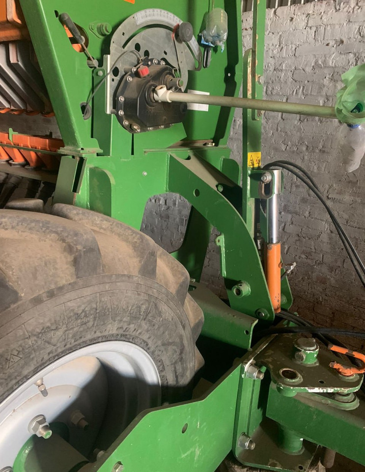 Сеялка Сеялка Amazone D9 6000-TC: фото 9