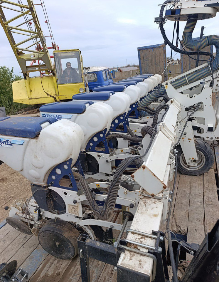 Сеялка QUIVOGNE PROSEM TELES 410/8 - Сеялка точного высева: фото 3 Сеялка QUIVOGNE PROSEM TELES 410/8 - Сеялка точного высева: фото 3